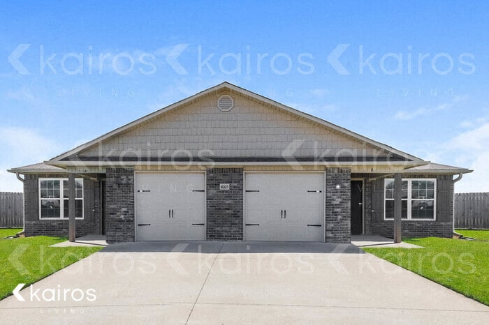Photo - 4005 Thomas Street