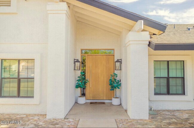 Foto del edificio - 6427 W Wethersfield Rd