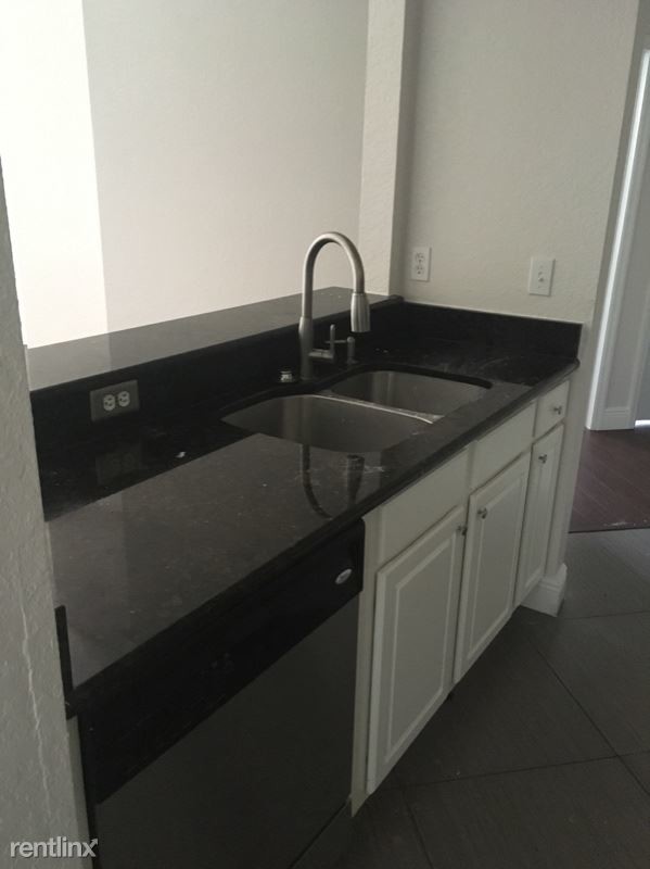 Building Photo - 3321 Whitestone Cir