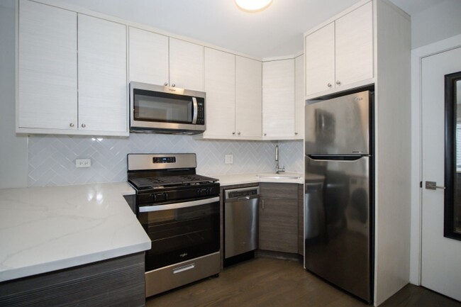 Foto del edificio - Cozy 1 Bedroom Apartment in Ideal Edgewate...
