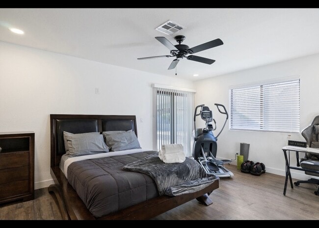 Foto del edificio - Fully Furnished Executive Rental in Las Ve...