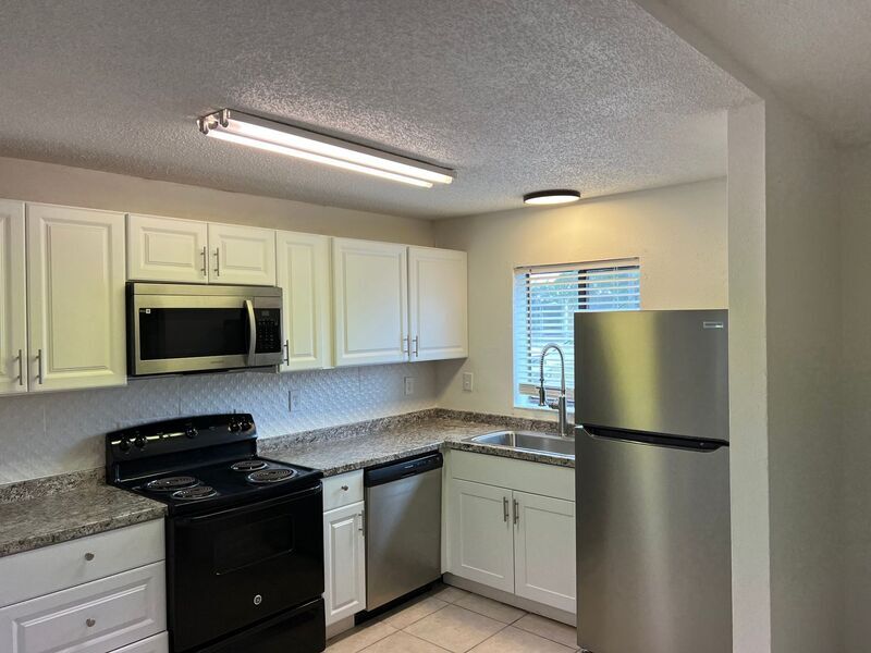Foto principal - 2545 Myrtle Ave