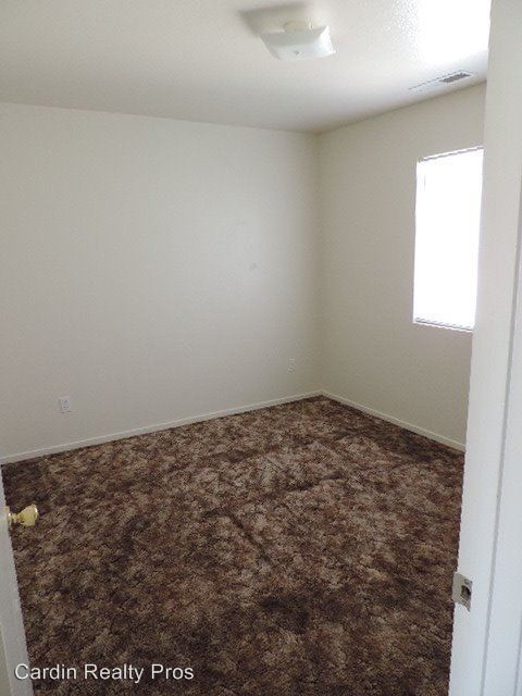 Building Photo - 175 Hardie Ln