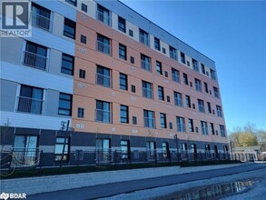 Building Photo - 75 Barrie Rd