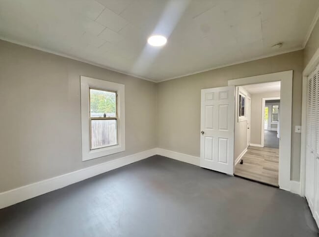 Foto del edificio - 341 Allen St