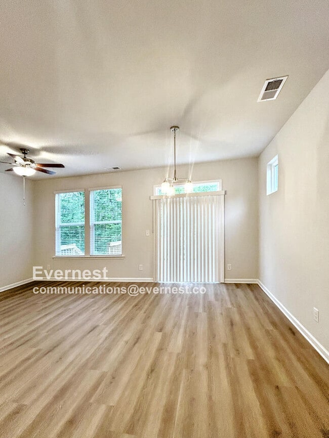 Building Photo - 307 Pawley Dr