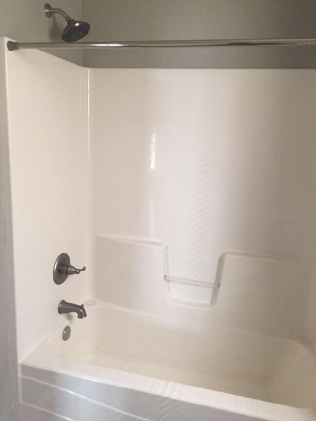 Foto del edificio - Recently Remodeled and Efficient 3 Bedroom...