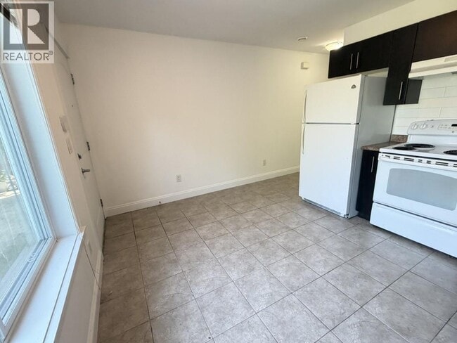 Building Photo - 2629 Pandora St