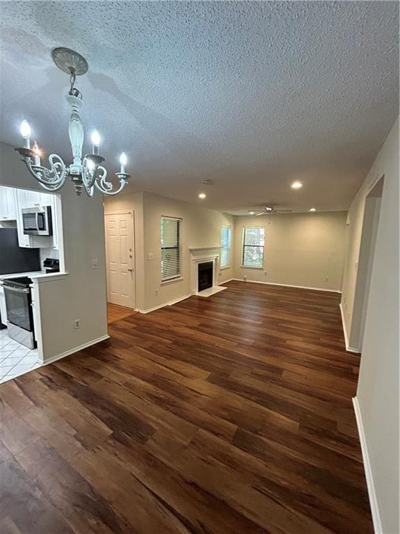 Building Photo - 2108 Huntingdon Chase