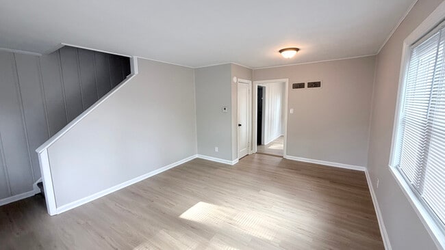 Foto del edificio - 1025 Covert Ave