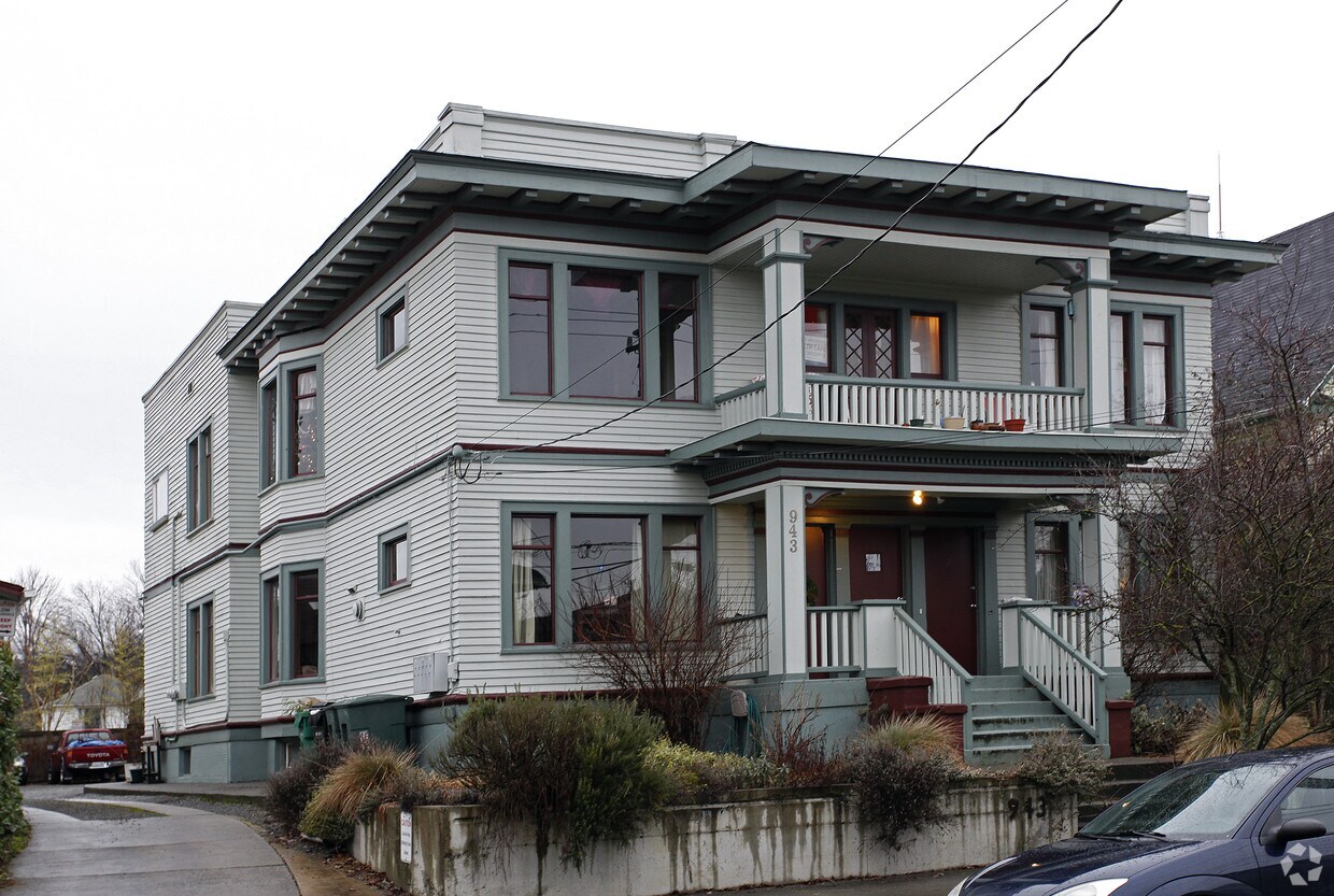 Foto principal - 943 24th Ave