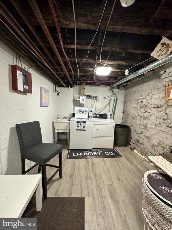 Foto del edificio - 322 S 11th St