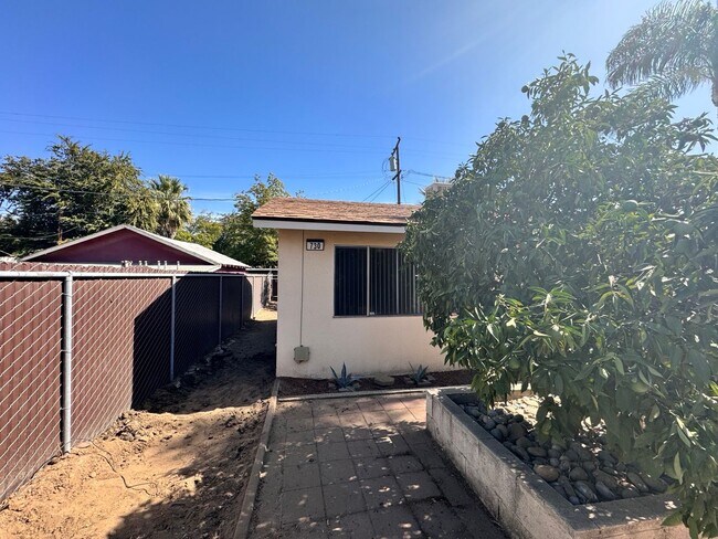 Foto del edificio - 728 N Palm Ave