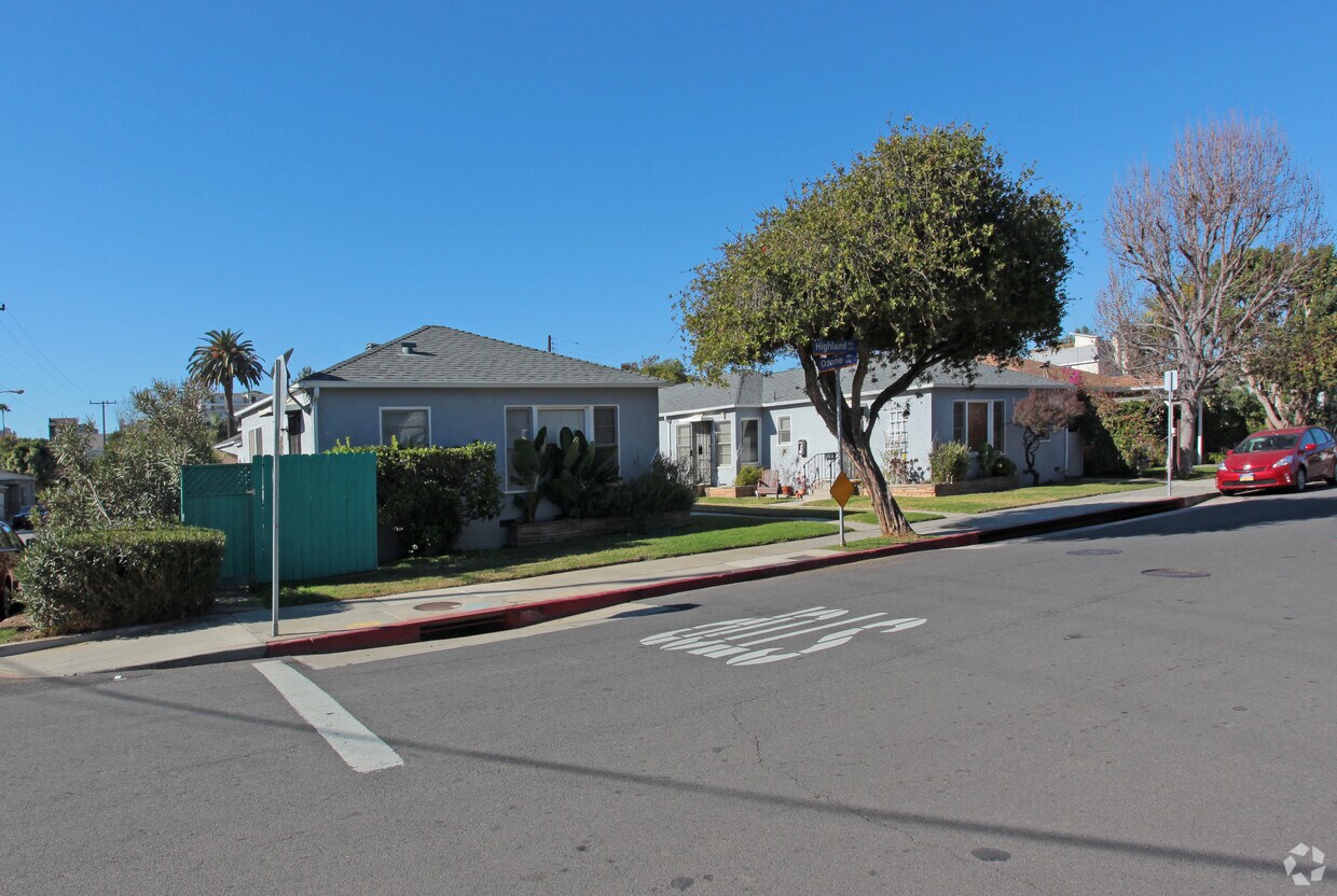 Foto principal - 3214-3218 Highland Ave