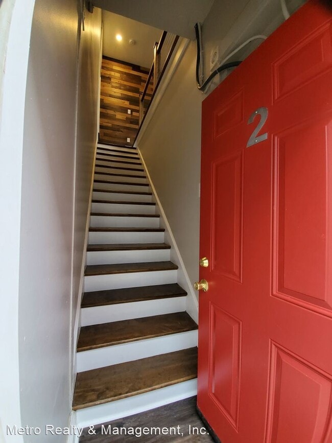 Building Photo - 1 br, 1 bath House - 1805 Frankfort Ave #2