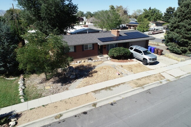 Photo - 7858 S 280 E House