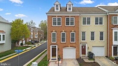 Building Photo - 2418 Terra Cotta Cir