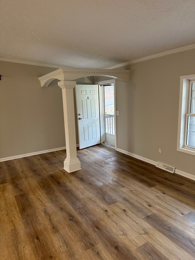 Foto del edificio - 105 Cherokee Trl