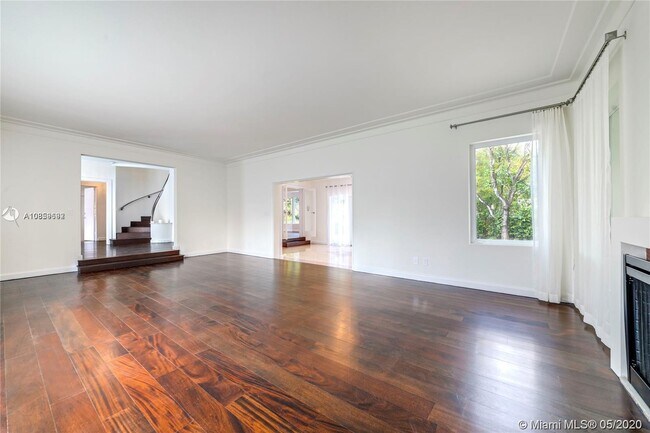 Building Photo - 4213 Nautilus Dr