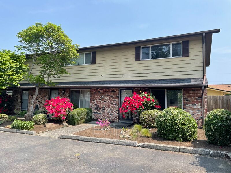 21125 78th Ave W Unit A, Edmonds, WA 98026 Condo for Rent in Edmonds