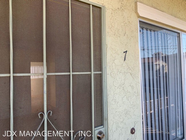 Foto del edificio - 4368 Wilson Ave