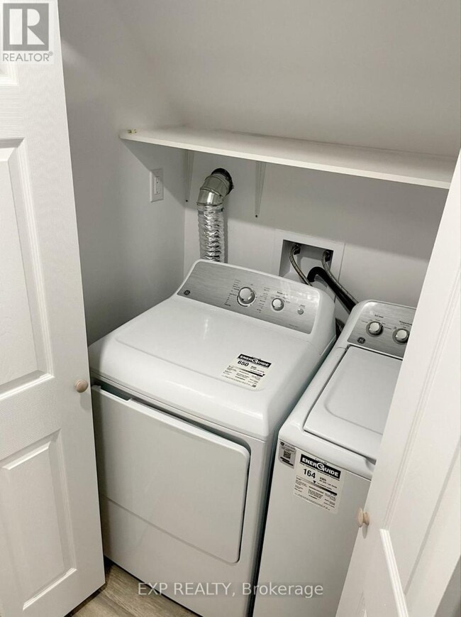 Photo du bâtiment - 79 Elmhurst St