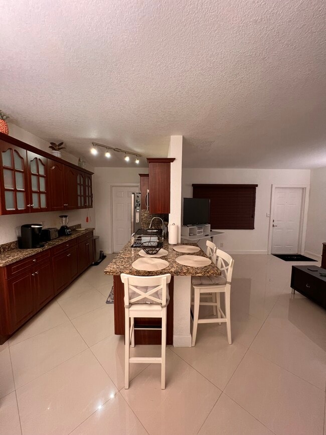 Building Photo - 2600 S Ocean Dr