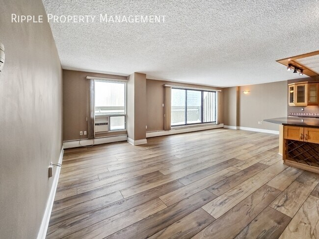 Building Photo - SPACIOUS 1 BED + DEN, 1 BATH CONDO | STUNNING CITY VIEWS | AC AVAILABLE