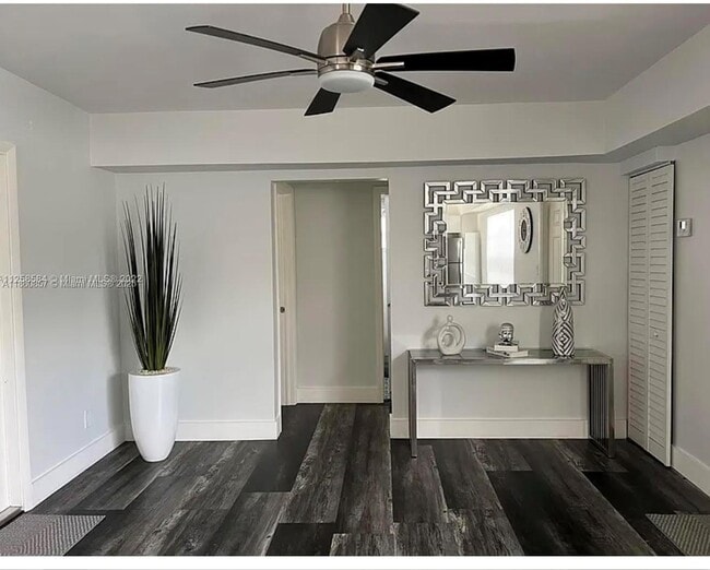 Foto del edificio - 6411 SW 20th St