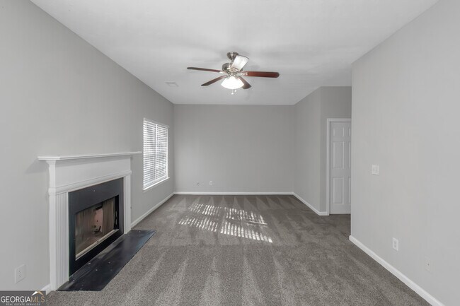 Foto del edificio - 481 Harvick Cir