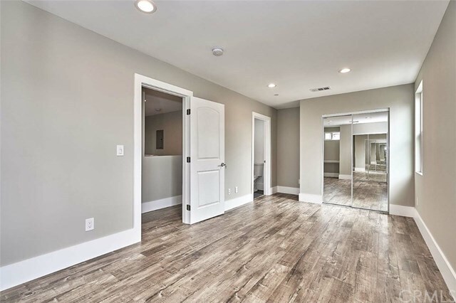 Building Photo - 1323 W 37th Dr