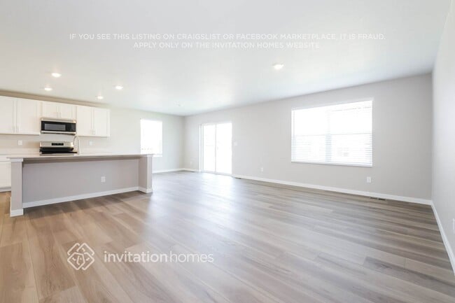 Building Photo - 21937 E 39th Pl