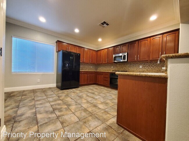 Foto del edificio - 3 br, 2 bath House - 6438 Boatbill Street