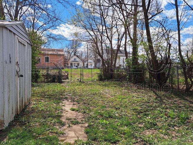 Photo - 2216 W Ormsby Ave House