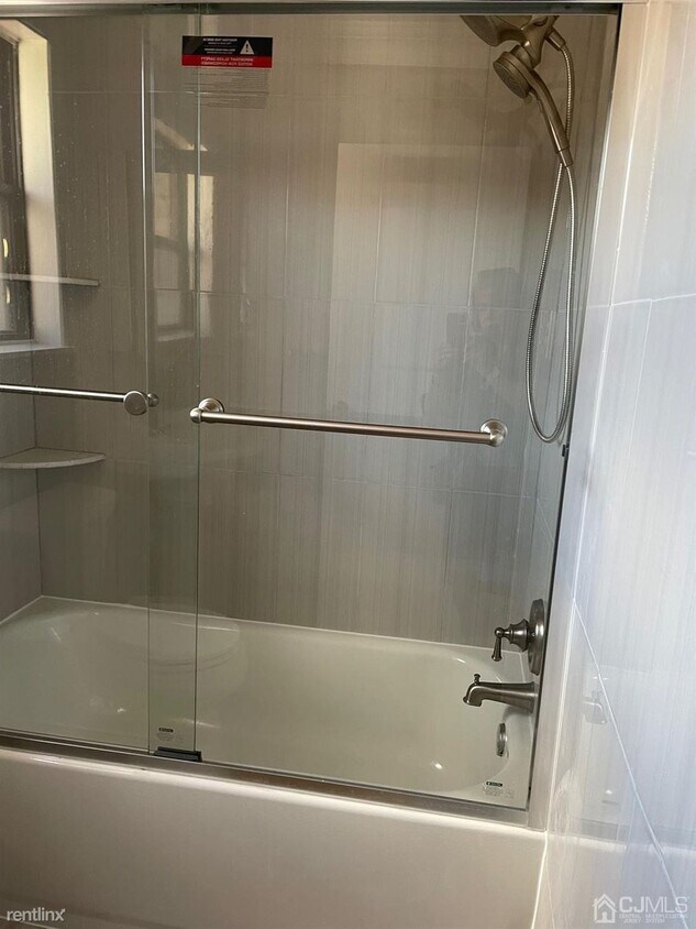 Foto del edificio - 1 br, 1 bath Condo - 208 N Oaks Blvd