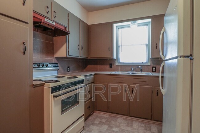 Foto del edificio - 2429-2423 23rd St