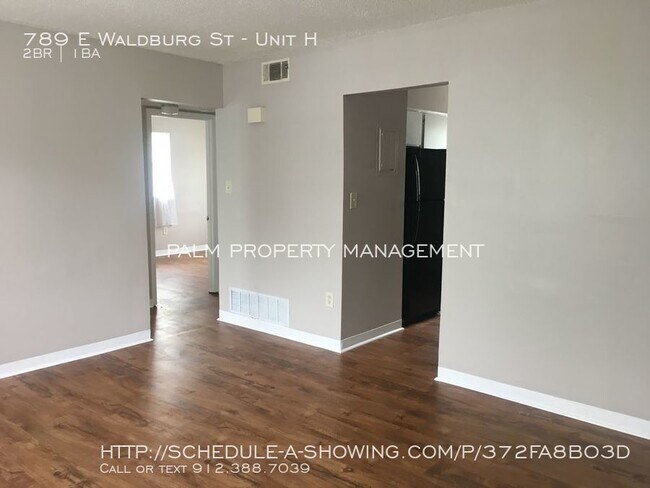 Building Photo - 789 E Waldburg St