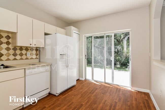 Building Photo - 18136 Birdwater Dr