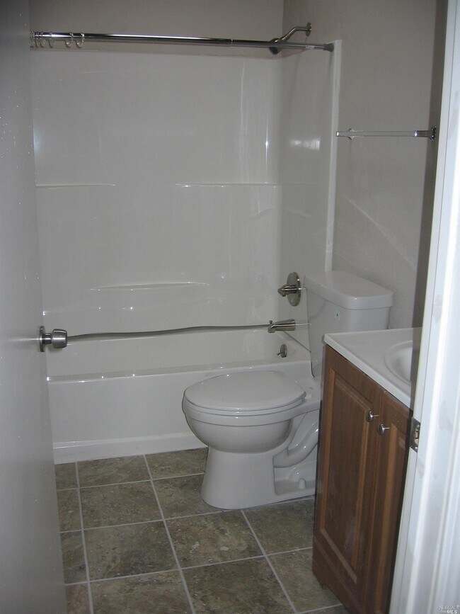 Foto del edificio - 2380 Barry St