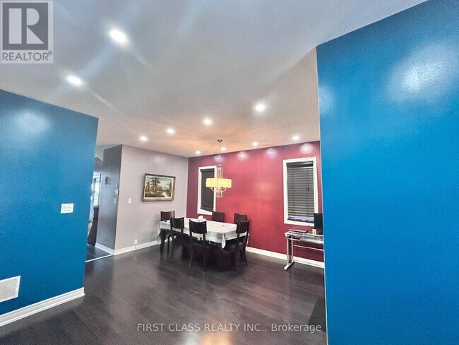 Building Photo - 5355 Tenth Line W
