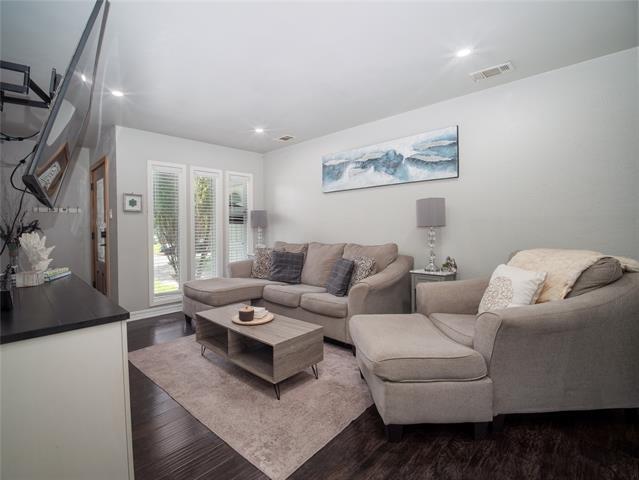 Foto del edificio - 2319 Klondike Dr