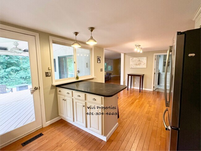 ~Cocina - 365 Woodville Rd