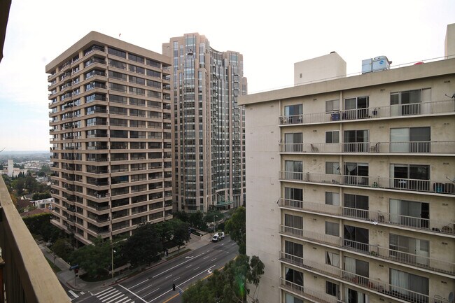 10747 Wilshire #1305 - 10747 Wilshire Blvd