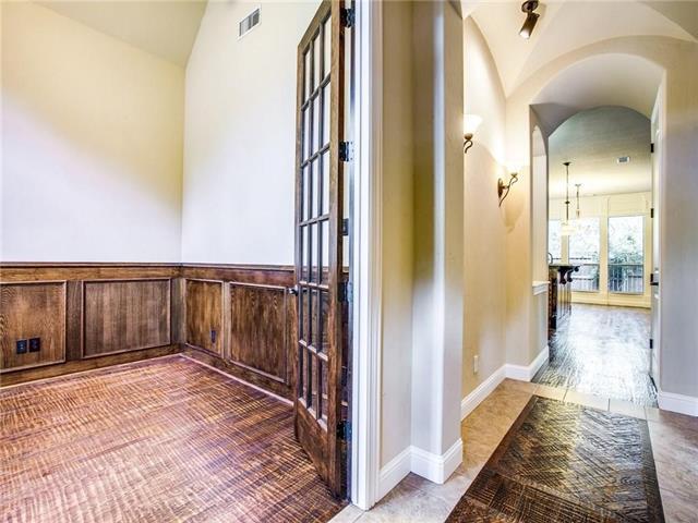 Building Photo - 7129 Stone Villa Cir