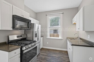 Building Photo - 4110 Bell St