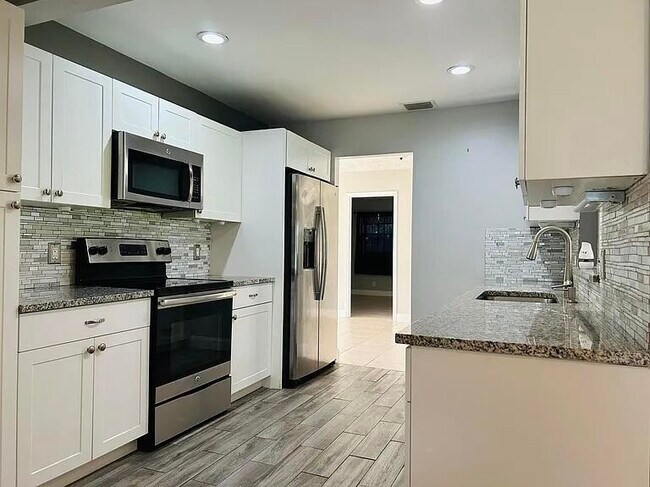 Foto del edificio - 2486 SE Wishbone Rd