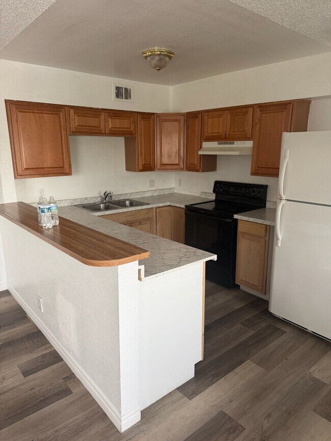 Building Photo - 1570 Northwind Ct