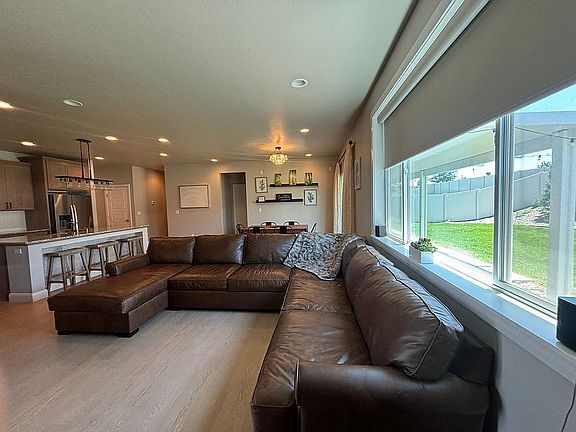 Building Photo - 5773 W Riva Capri St