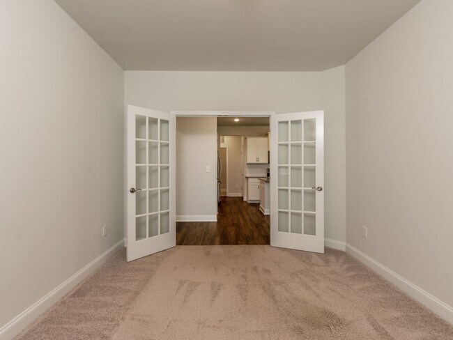 Building Photo - 4512 Grove Manor Dr