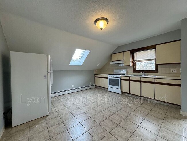 Building Photo - 53 Langdon St